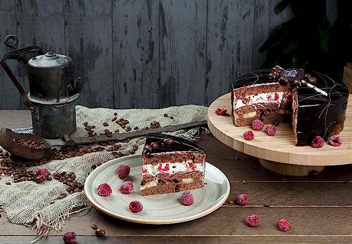 Liva Gizemi Yaş Pasta